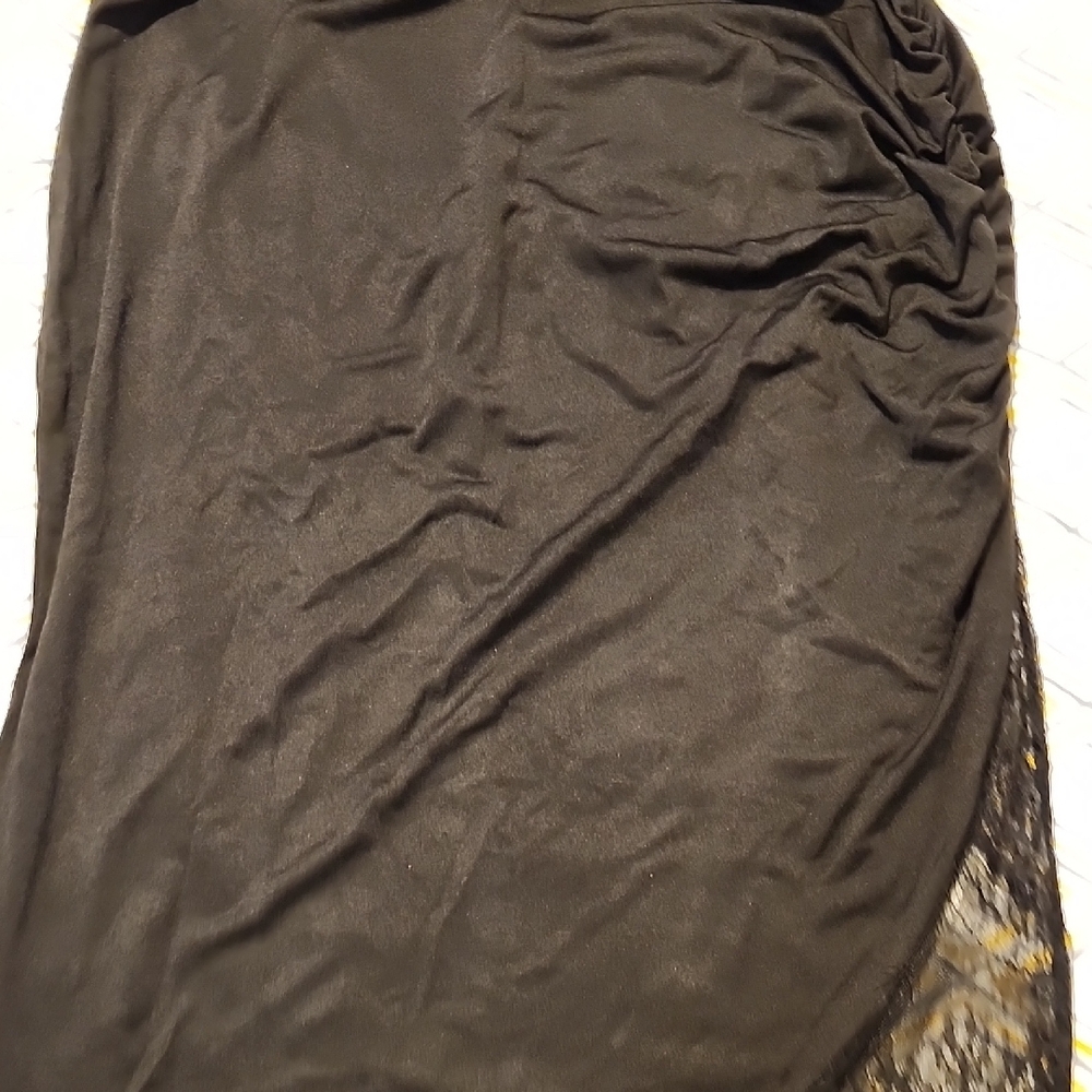 VENUS Black Midi Skirt with Lace Detail